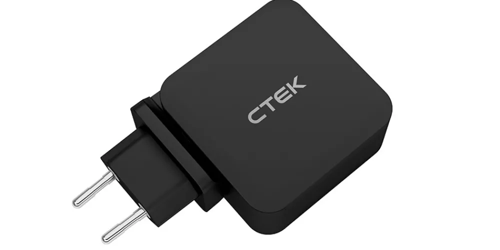 CTEK Chargeur de batterie portable CS FREE