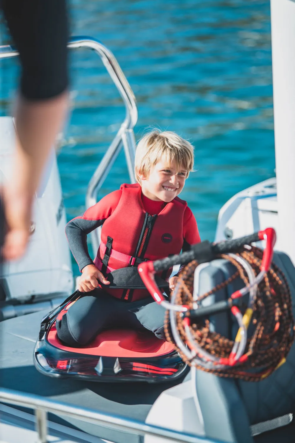 JOBE Spécial Enfant|Combinaison Surf Femme^Combinaison enfants Boston 3/2 Back Zip Rouge