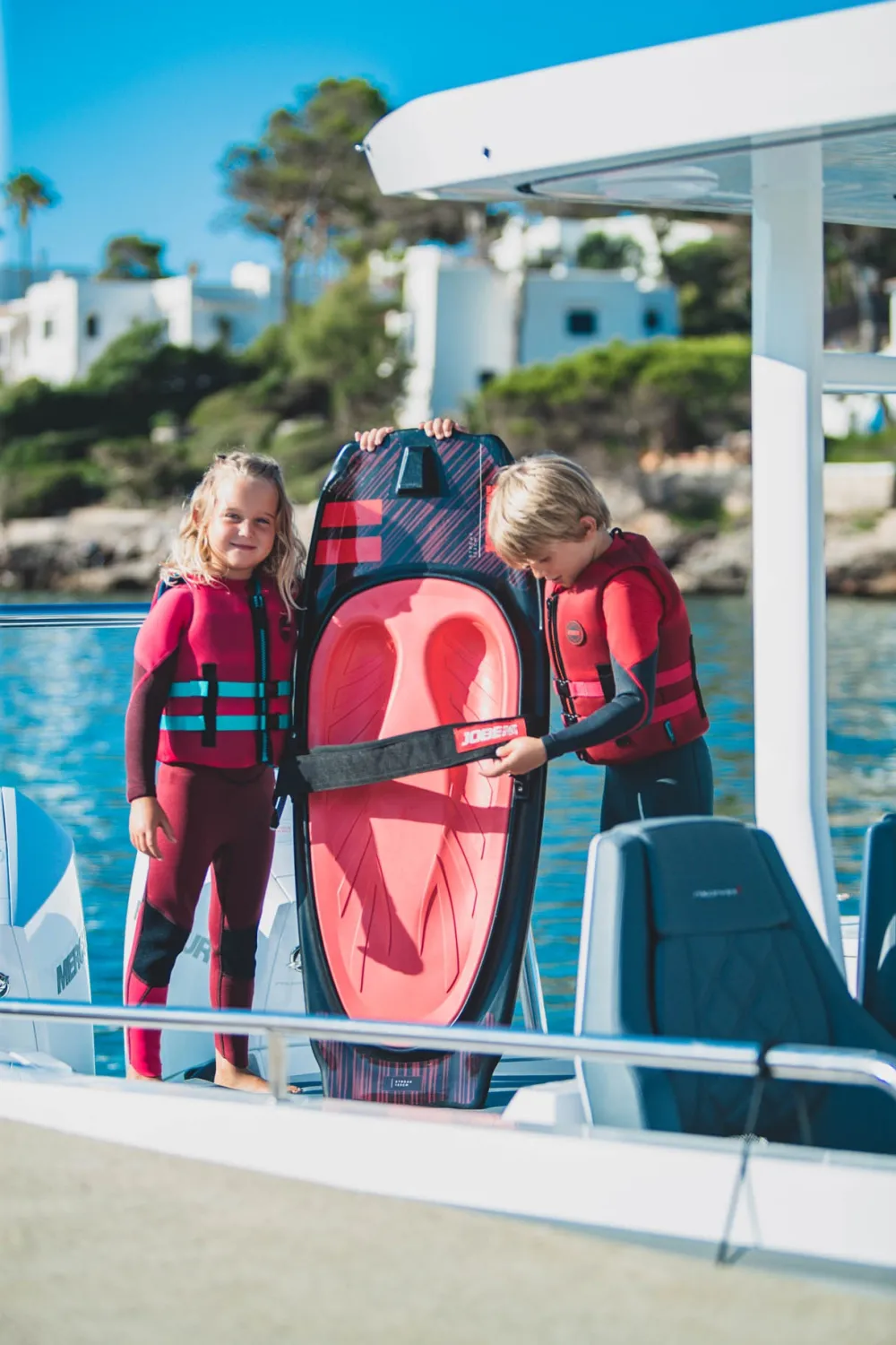 JOBE Spécial Enfant|Combinaison Surf Femme^Combinaison enfants Boston 3/2 Back Zip Rouge