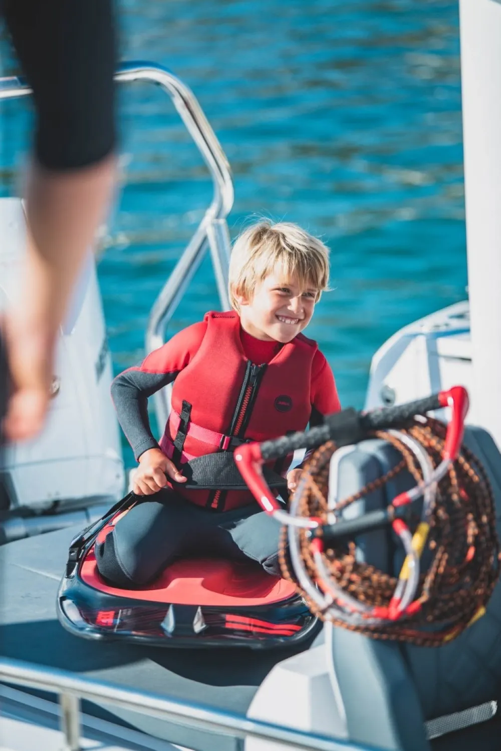 JOBE Spécial Enfant|Combinaison Surf Femme^Combinaison enfants Boston 3/2 Back Zip Rouge