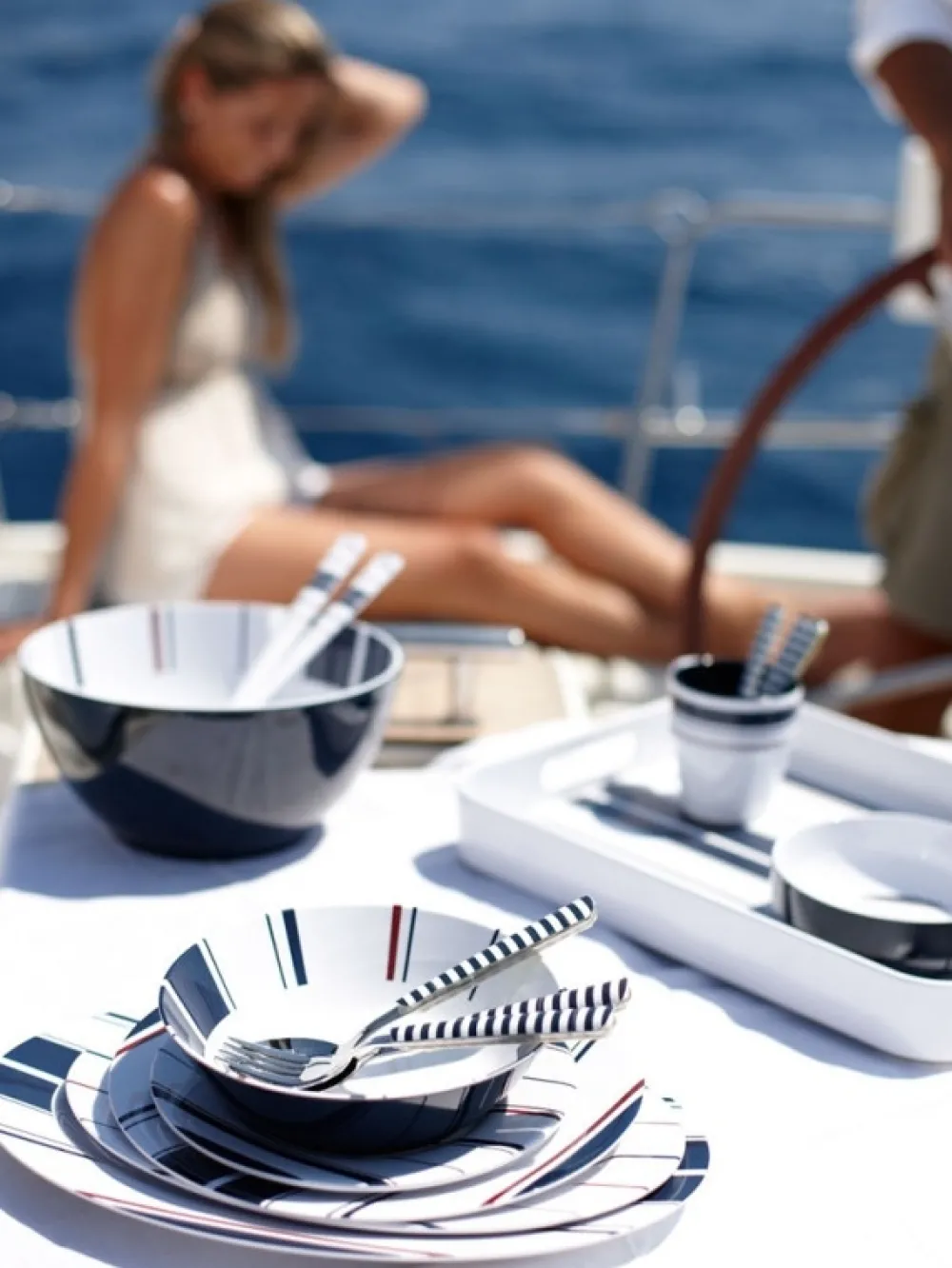 MARINE BUSINESS Vaisselle^Couverts - Collection Monaco - 24 Pièces