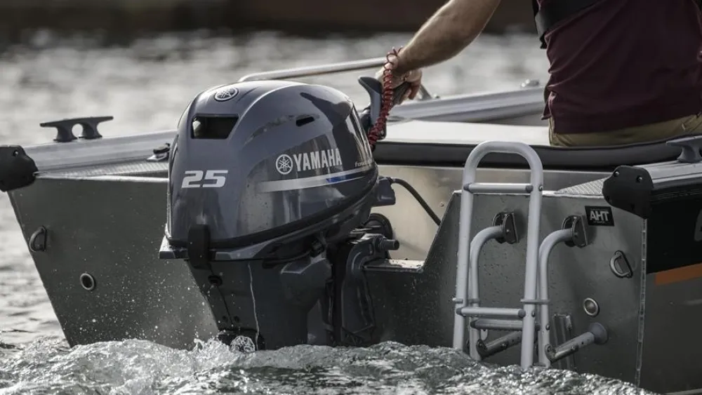 YAMAHA Moteur thermique 25 CV
