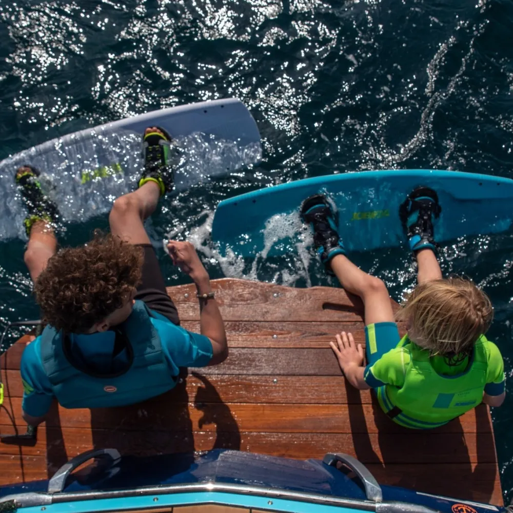 JOBE Planche Wakeboard^Pack Wakeboard Maddox 142 et chausses Host 44/47