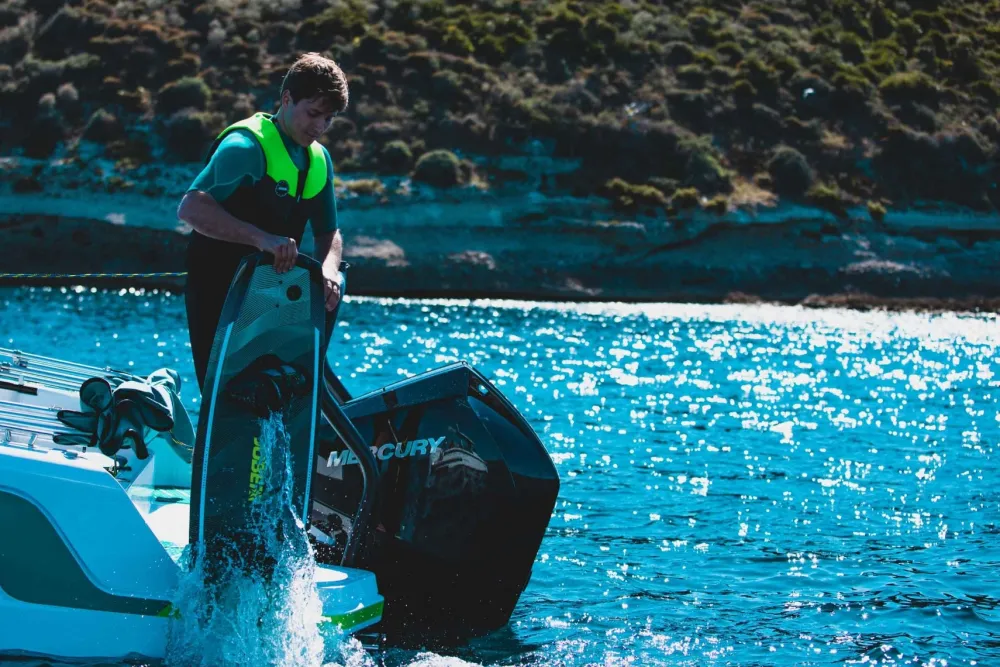 JOBE Pack Wakeboard Vanity 141 et chausses Maze